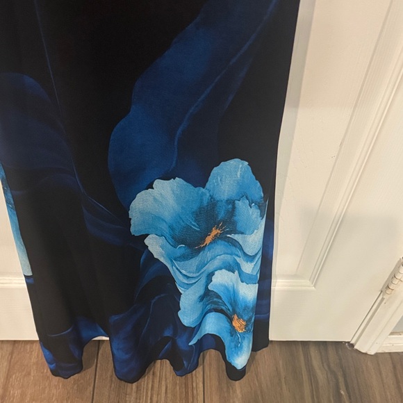 NWT Aqua Blue Mesh Floral Maxi Dress size   XS - Picture 7 of 8